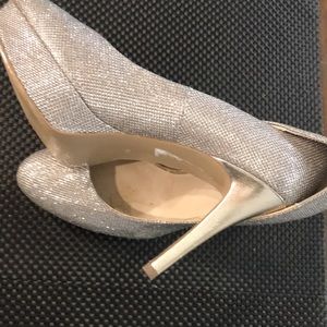 GUESS SZ  9 sparkle worn once.❤️❤️